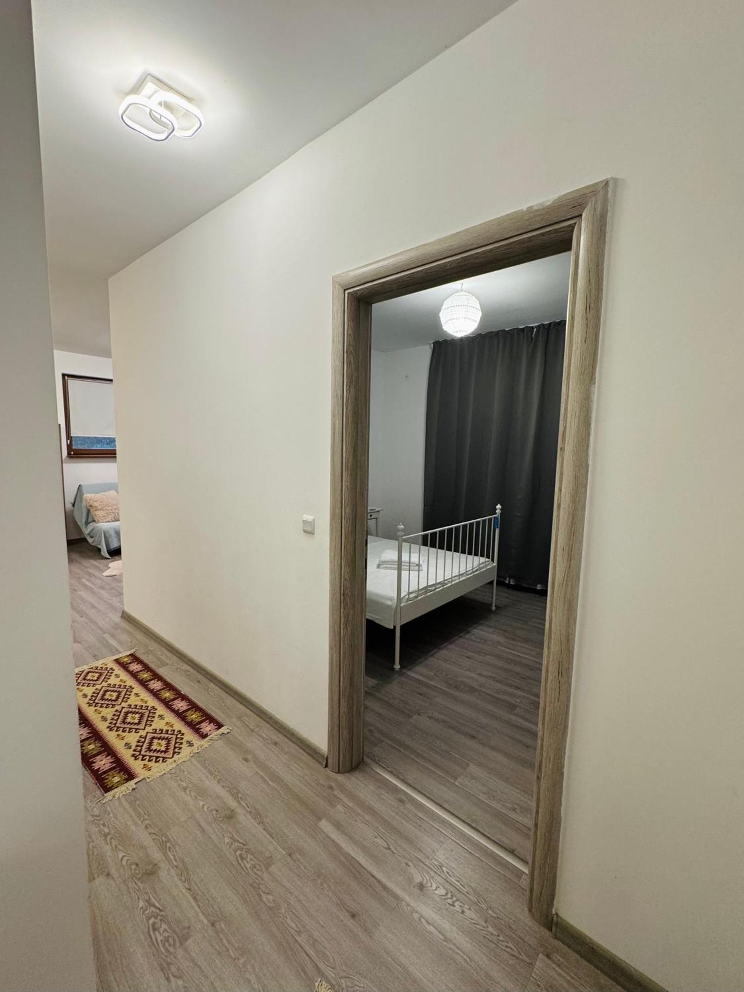 Apartment Solar D3, Private Parking, One Bedroom Bucarest Exterior foto
